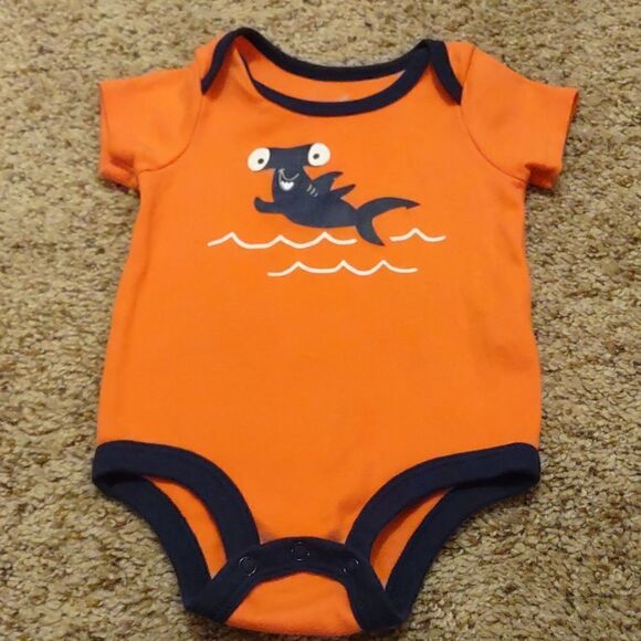 Lullaby 6-9 mo onesie with hammerhead shark, orange with navy trim snap crotch - Picture 1 of 4